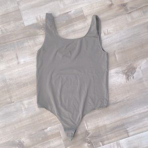 Skims Smoothing Seamless Thong Bodysuit